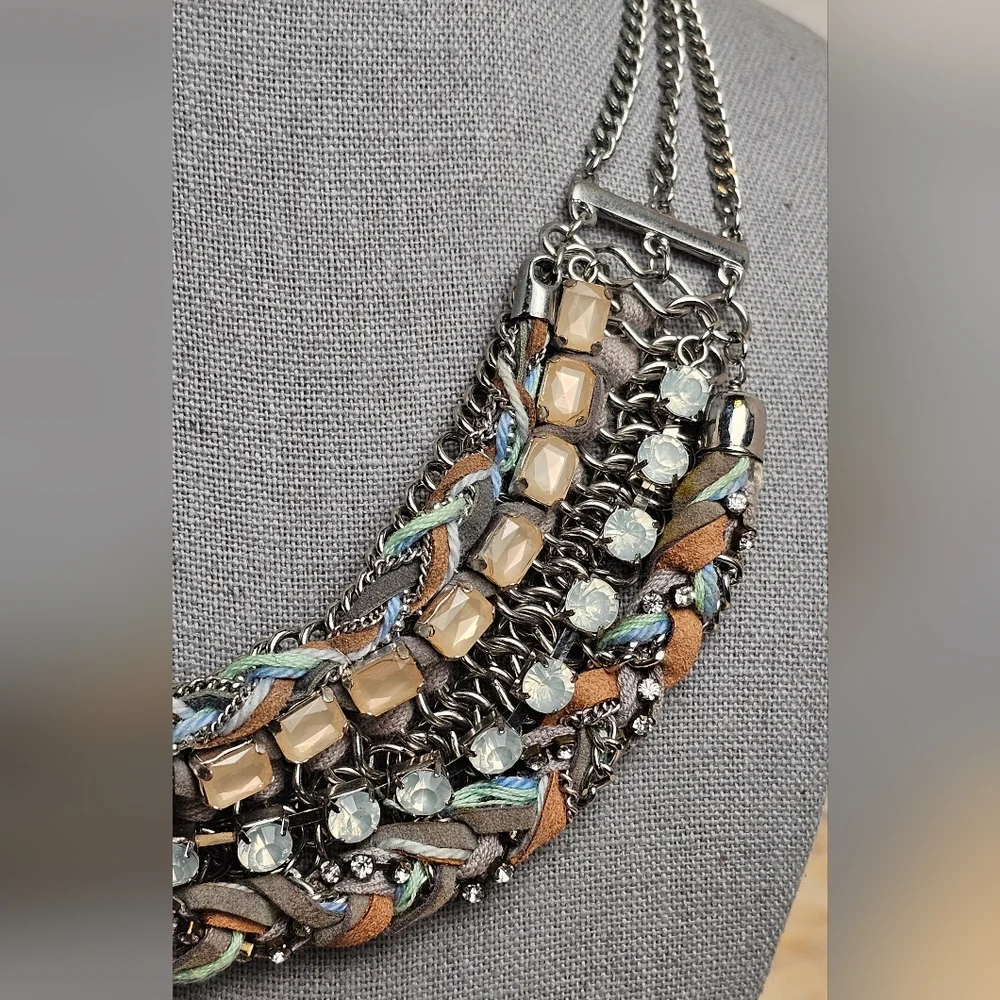 [LOFT] Chunky Statement Necklace ◇■ Multi Layered ☆ Pink & White Gems ☆